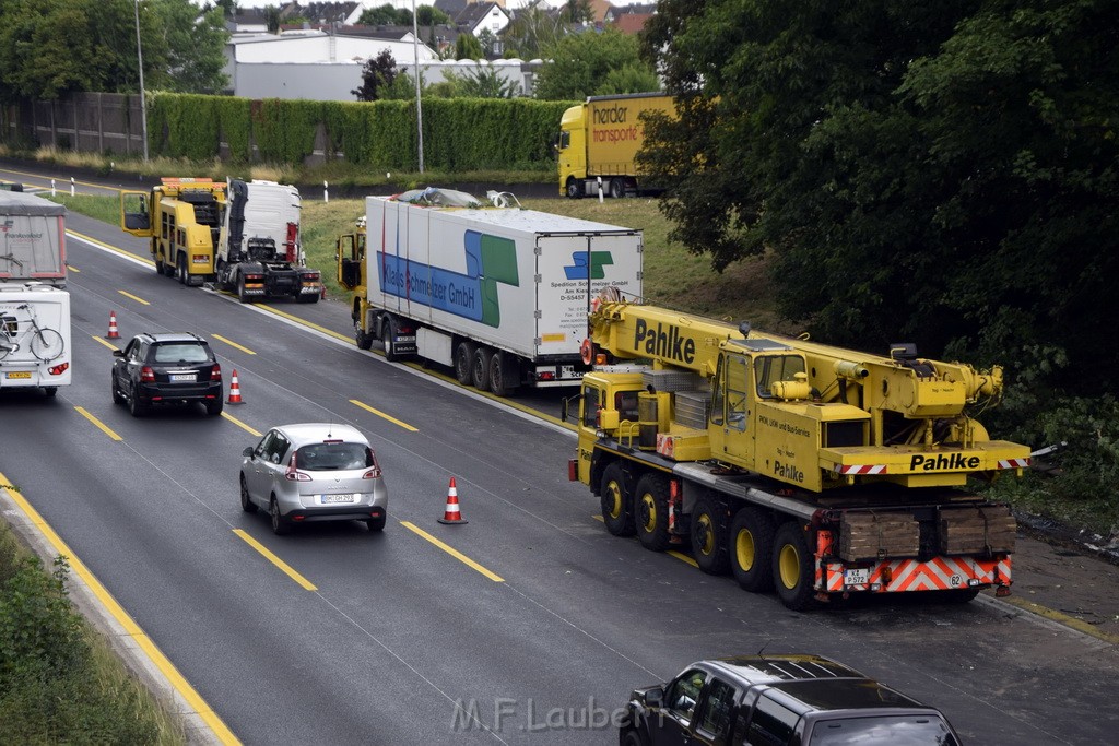 Schwerer VU A 3 Rich Oberhausen Hoehe AK Leverkusen P899.JPG - Miklos Laubert